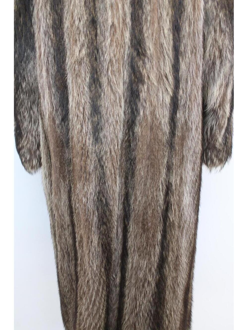 Scrap Item: Canadian Racoon Raccoon Fur Coat Jacket Women Woman Size N/A - Picture 5 of 6